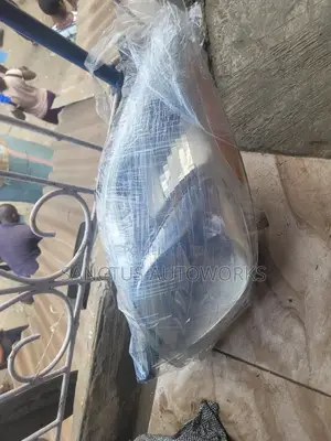 Headlight Toyota Yaris 2008 Lift Back Driver Side