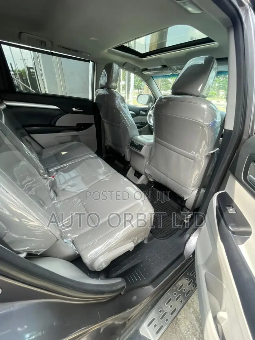 Toyota Highlander 2018 Gray