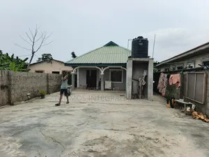 3bdrm House in Upper Sallam Estate, Ikorodu for sale