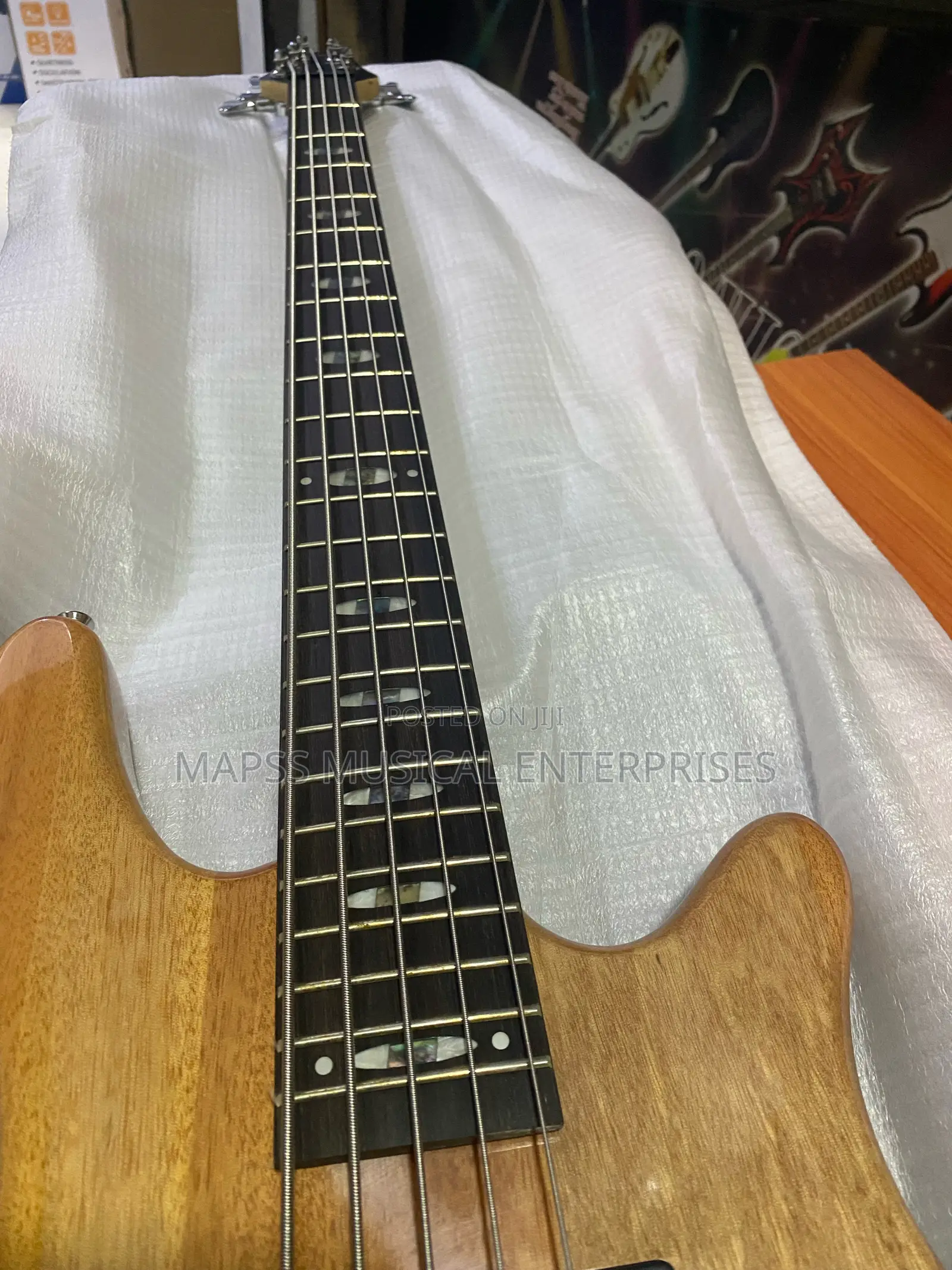 Wellsound Five String Electric Bass Guitar