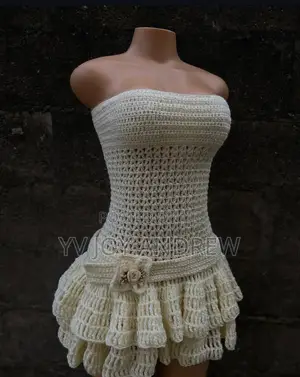 Yv Crochet ( a Short Gown )
