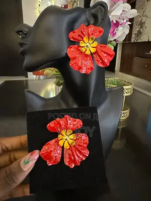 Yv Accessories