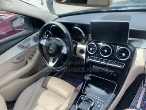 Mercedes-Benz C300 Luxury 4dr AWD 4Matic Sedan (2.0L 4cyl 7A) 2015 Blue
