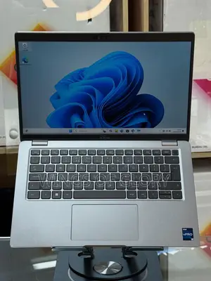 Photo - Laptop Dell 16GB Intel Core I5 SSD 256GB
