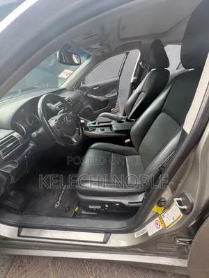 Lexus IS 250 2015 Gold