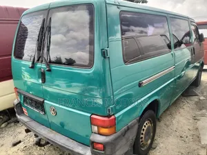 Volkswagen Transporter 2000 Green