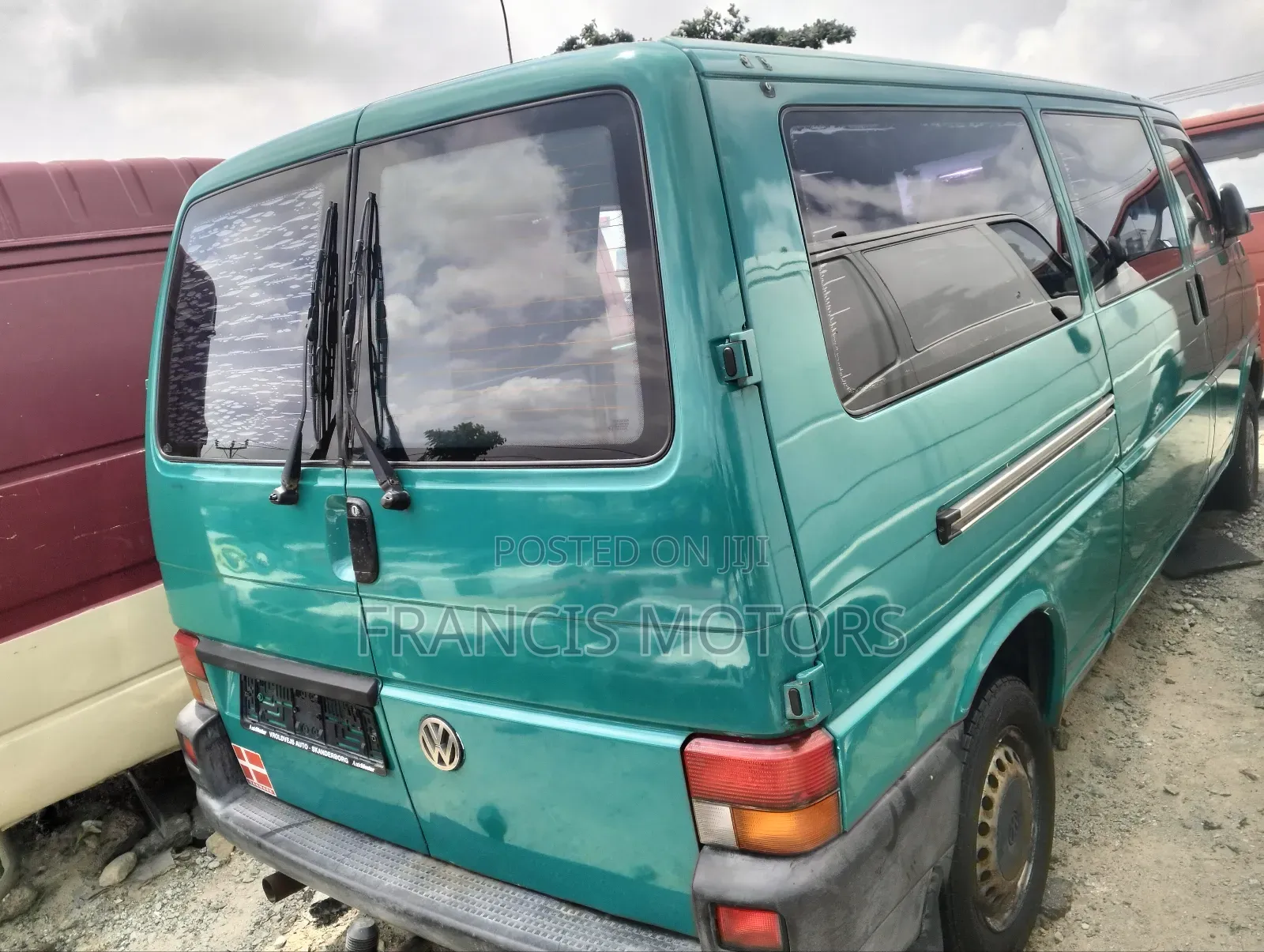 Volkswagen Transporter 2000 Green