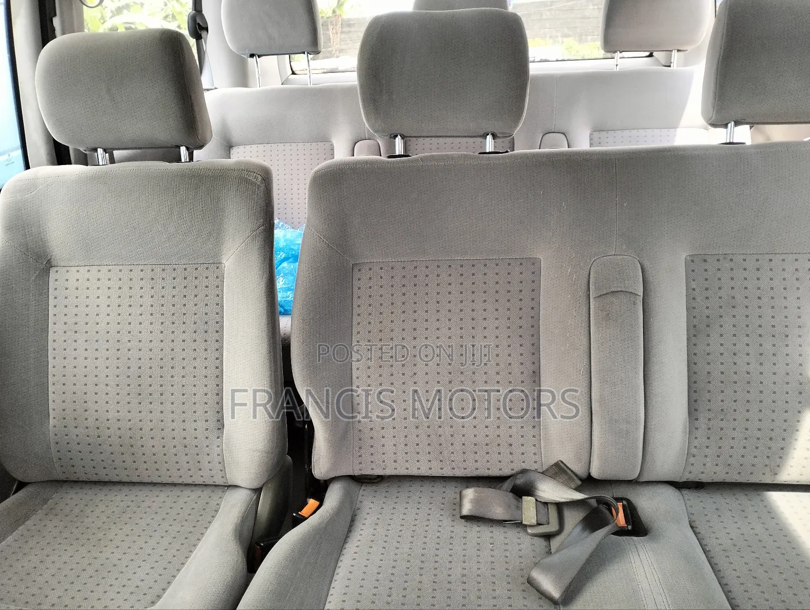 Volkswagen Transporter 2004 Yellow