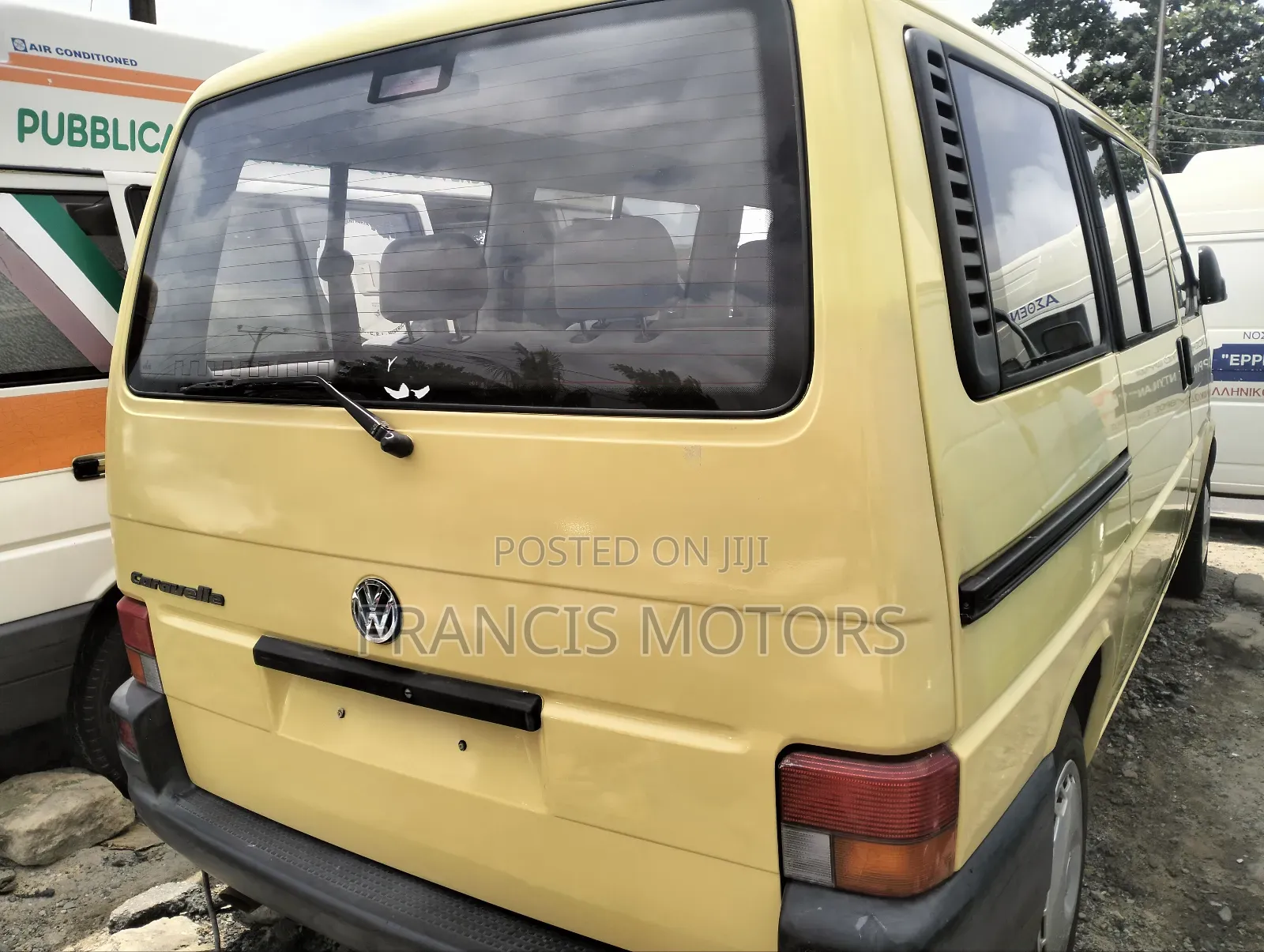 Volkswagen Transporter 2004 Yellow