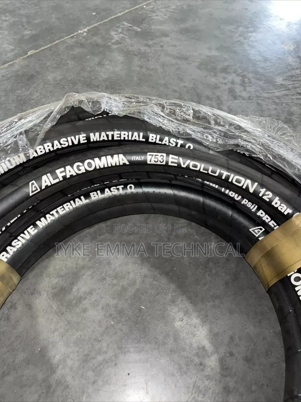 Premium Abrasive 1-1/4" Blast Hose 180psi 12bar