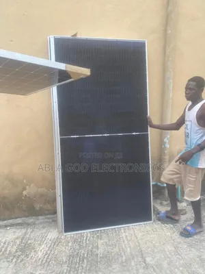 Felicity Solar Panels 600w Half Cut Solar Panels.