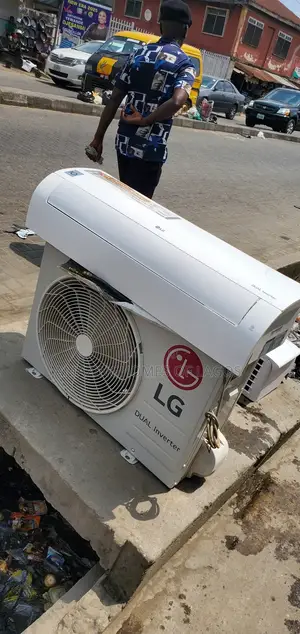 Dual Inverter 1.5hp Lg, Direct Uk Used