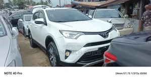 Toyota RAV4 2017 White