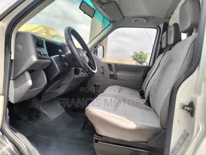 Volkswagen Transporter 2002 White
