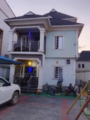 5bdrm Duplex in High Castle Estate for sale
