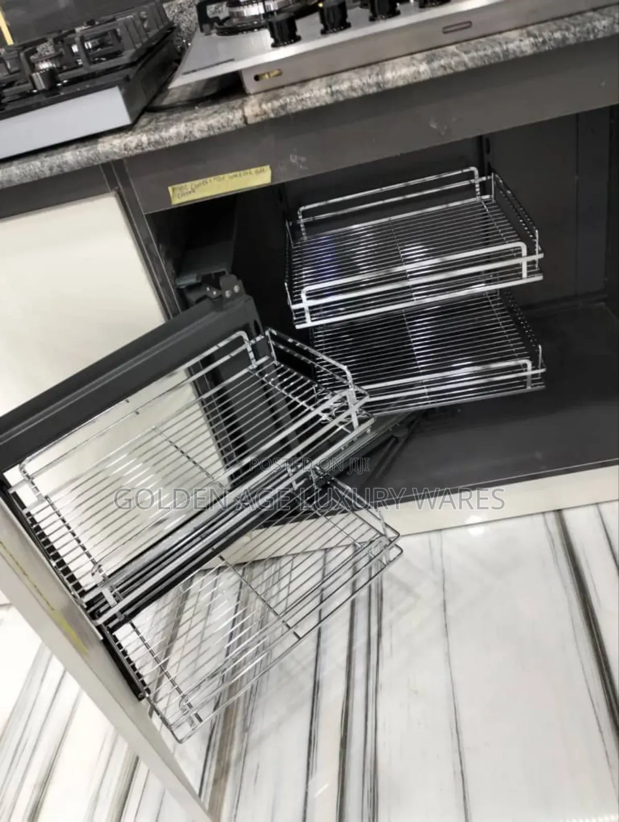 Chrome Magic Corner for Utensils