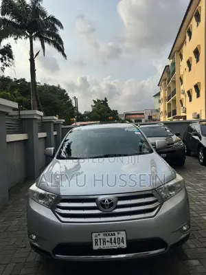 Toyota Highlander 2013 Silver
