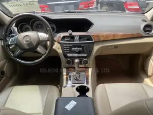Mercedes-Benz C300 Luxury 4Matic Sedan AWD (3.5L 6cyl 7A) 2013 Brown