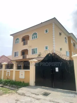 Furnished 3bdrm Block of Flats in Private Estate Ajah for sale