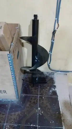 Hole Borer