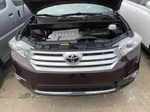 Toyota Highlander SE 2011 Purple