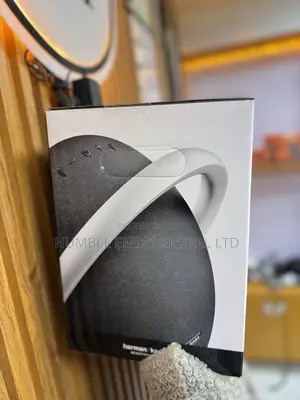 Onyx Studio 8