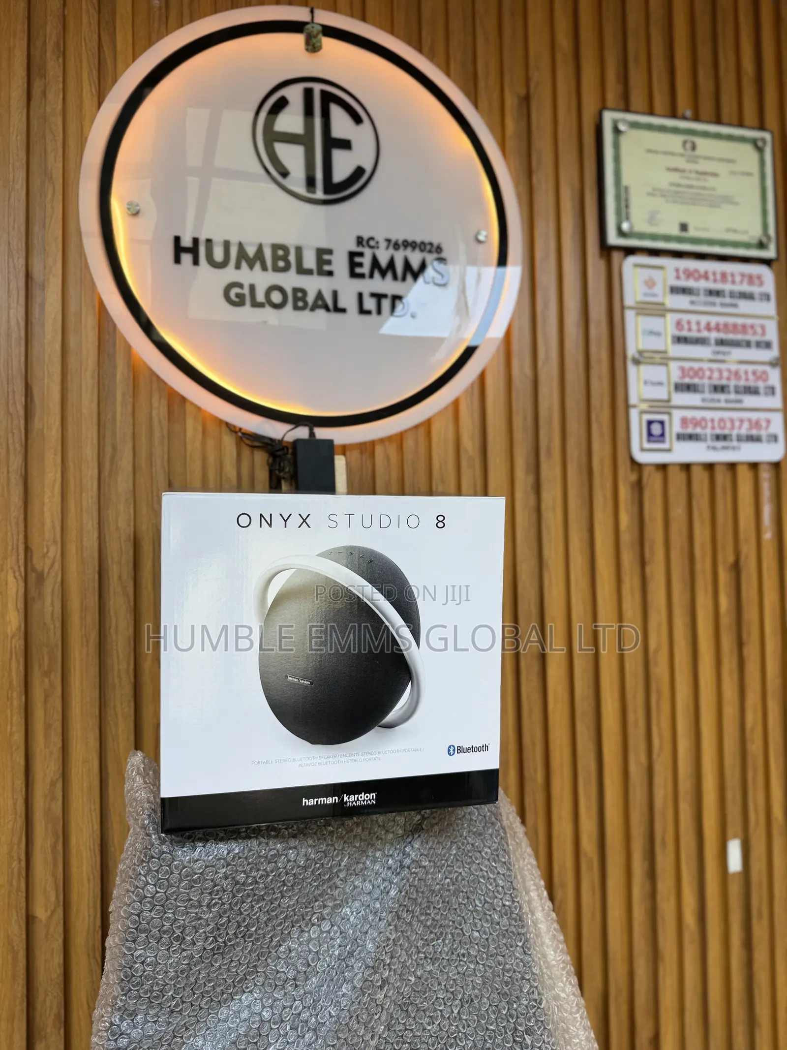Onyx Studio 8