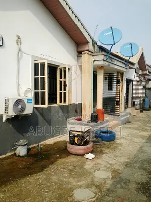 Photo - 6bdrm Room & Parlour in Seaside Estate for sale