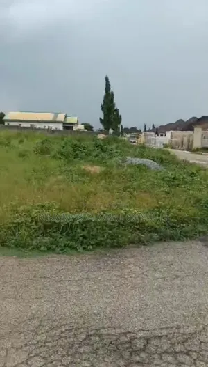 Estate Bungalow Plot650sqmFor Tarrad Road