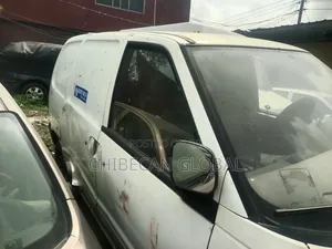 Nissan Vanette 2005 White