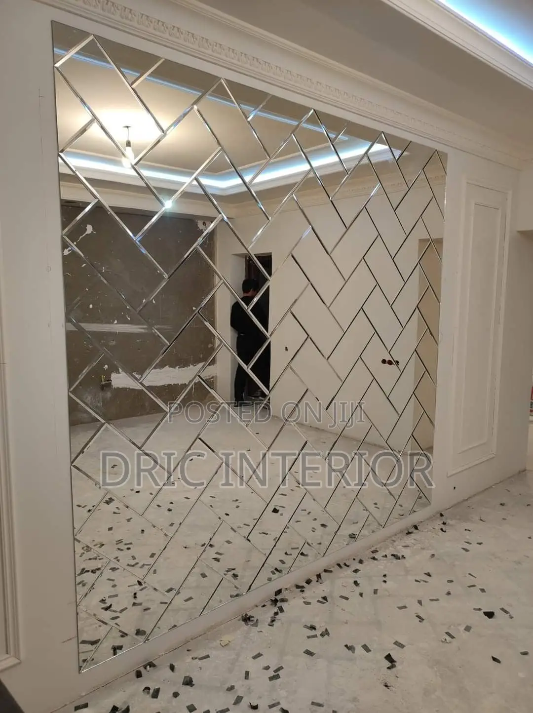 Luxurious Mirror Wall Panel