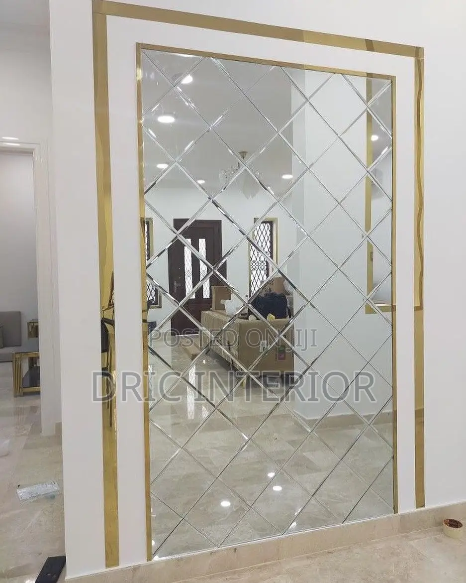 Luxurious Mirror Wall Panel