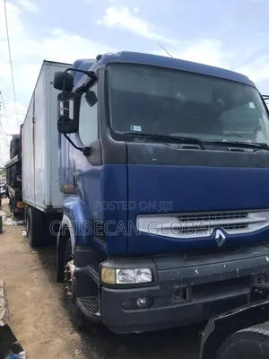 Renault Truck 10 Tyres (Cab and Chassis) Tokunbo
