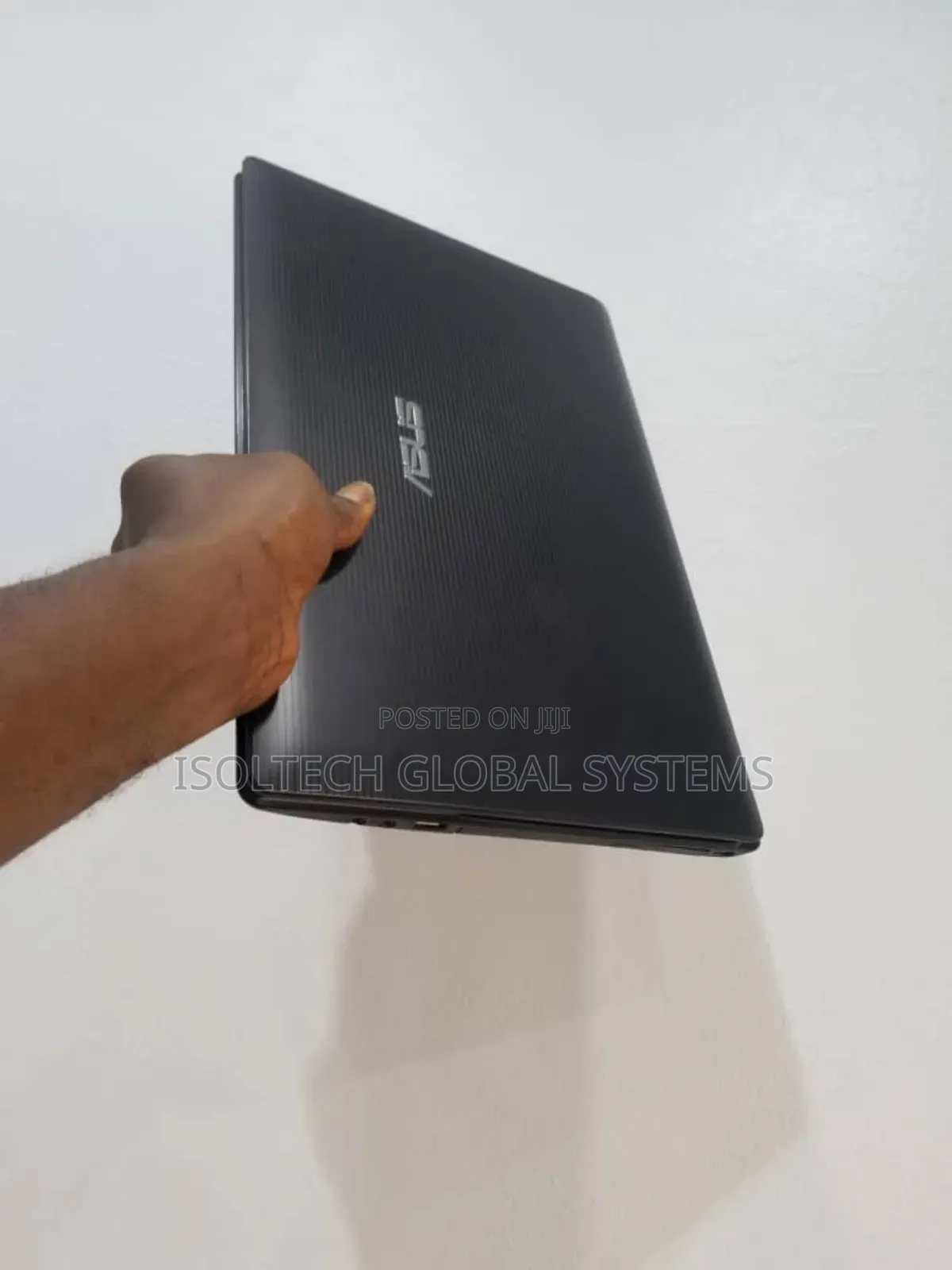 Laptop Asus 4GB AMD HDD 320GB