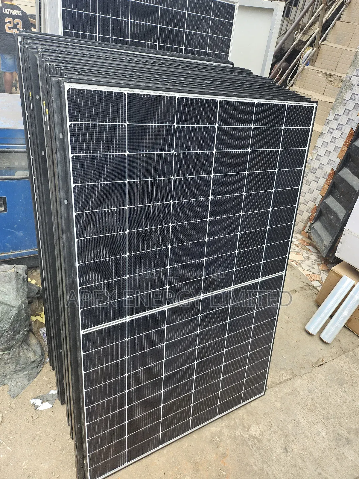 Black Canadian Solar Panel