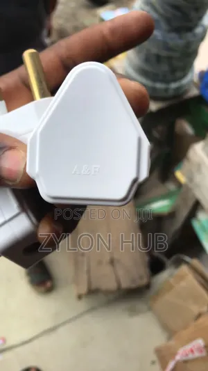 A F 13 Amp Plug