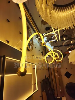 Model Led Luxury Ceiling Dropping Chandelier