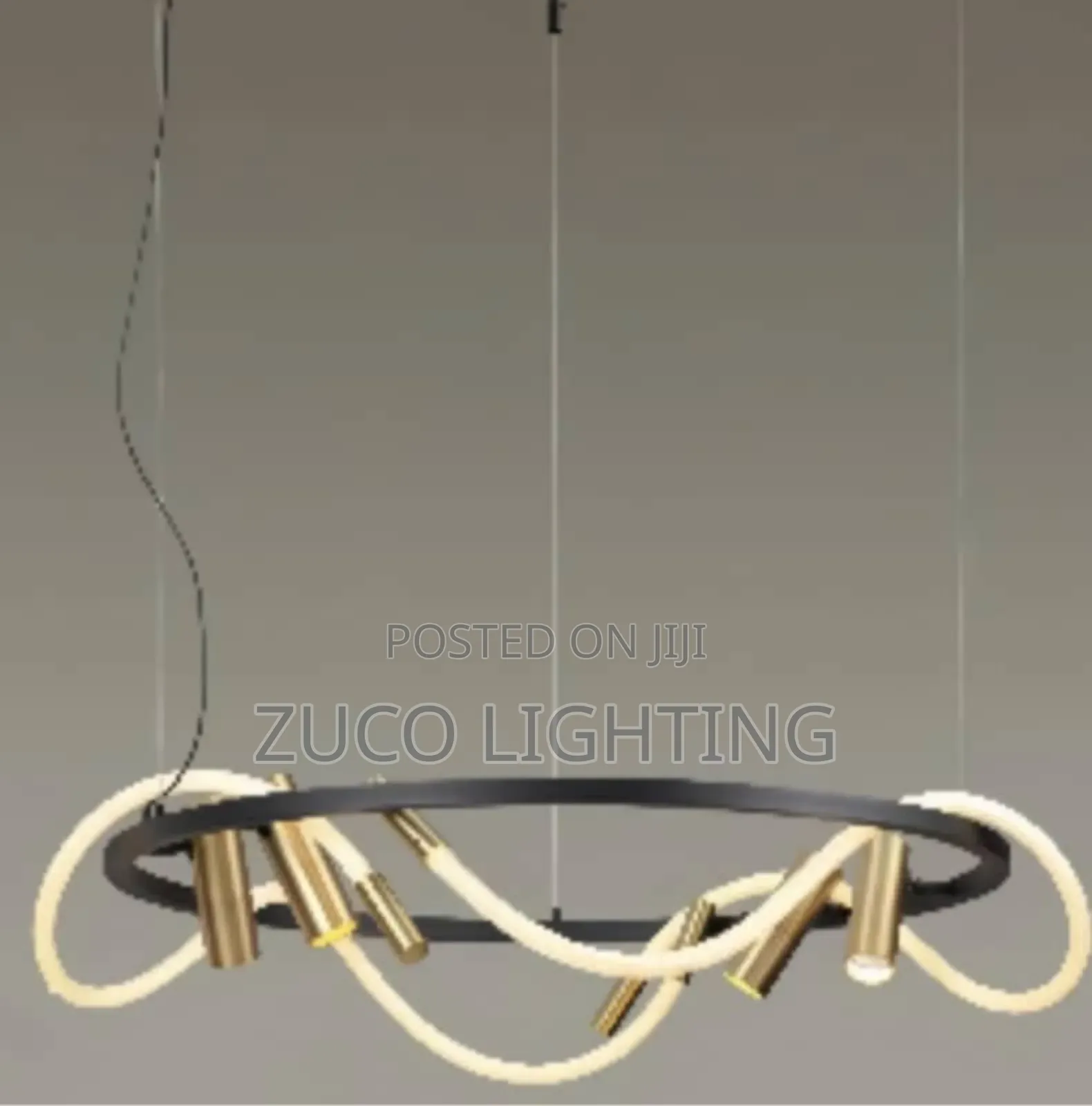 Model Luxury Suspending Led Light