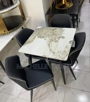 Classic Royal Dinning Table