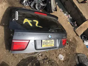 BMW E70 X5 Boot