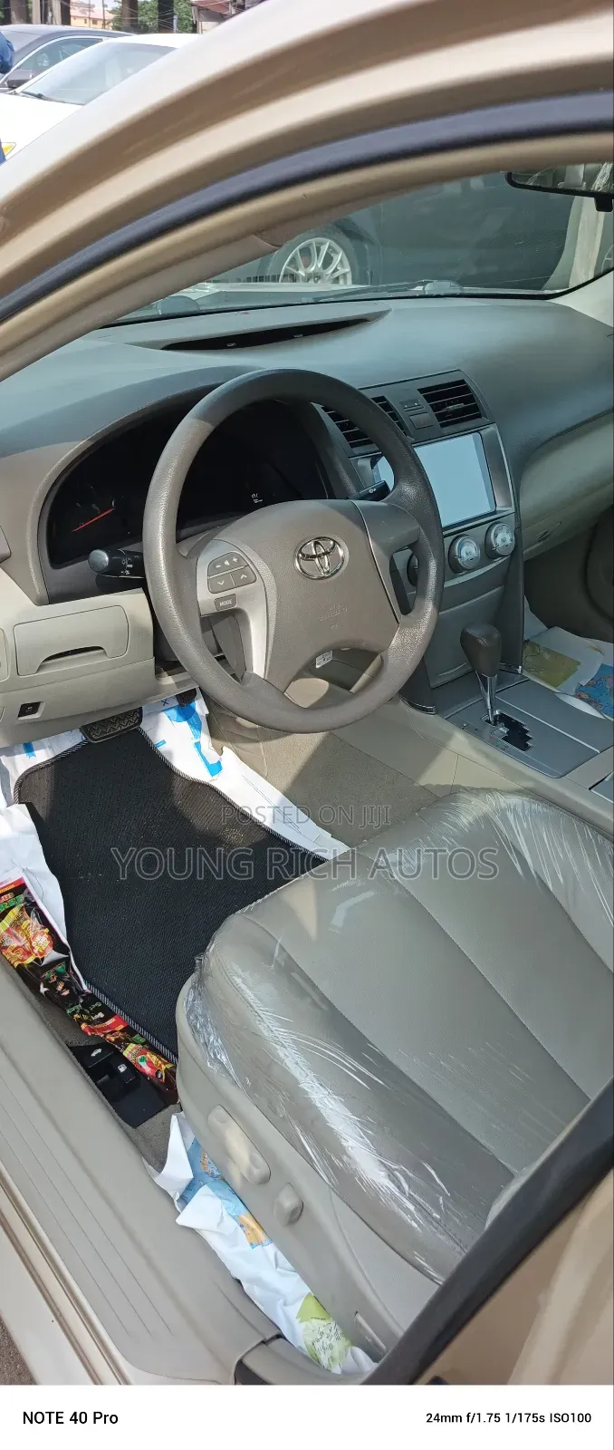 Toyota Camry 2010 Gold