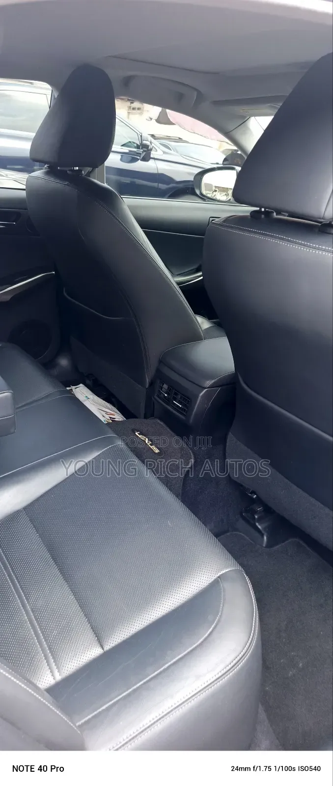 Lexus IS 2017 Silver