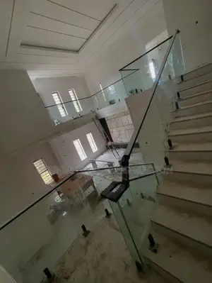Glass Handrails With Spigot Stande