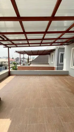 3bdrm Duplex in Lekki Phase 1 for sale
