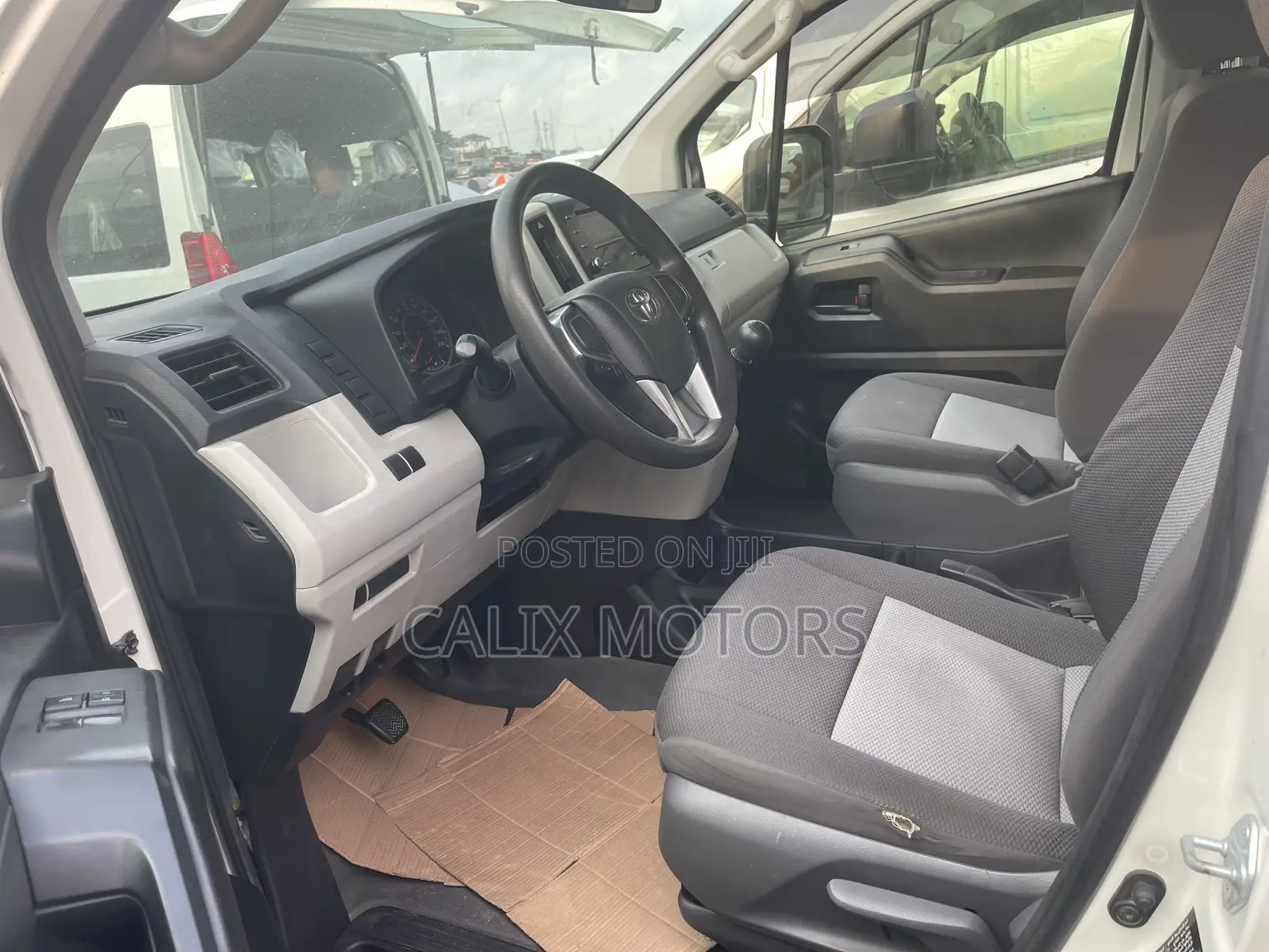 Toyota HiAce 2020 White