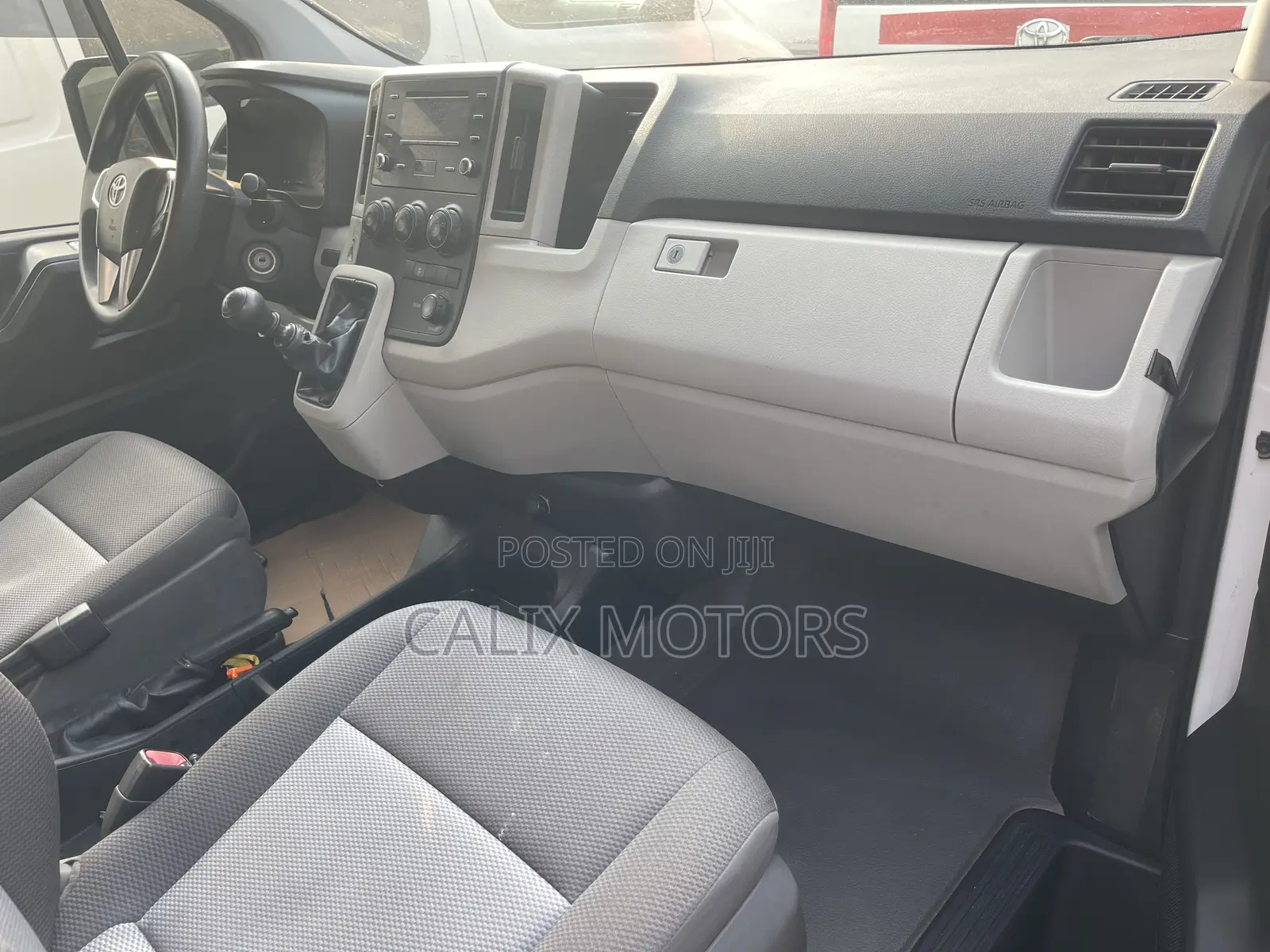 Toyota HiAce 2020 White