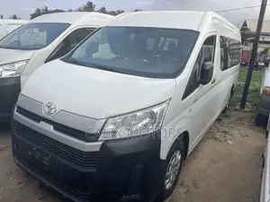 Toyota HiAce 2020 White