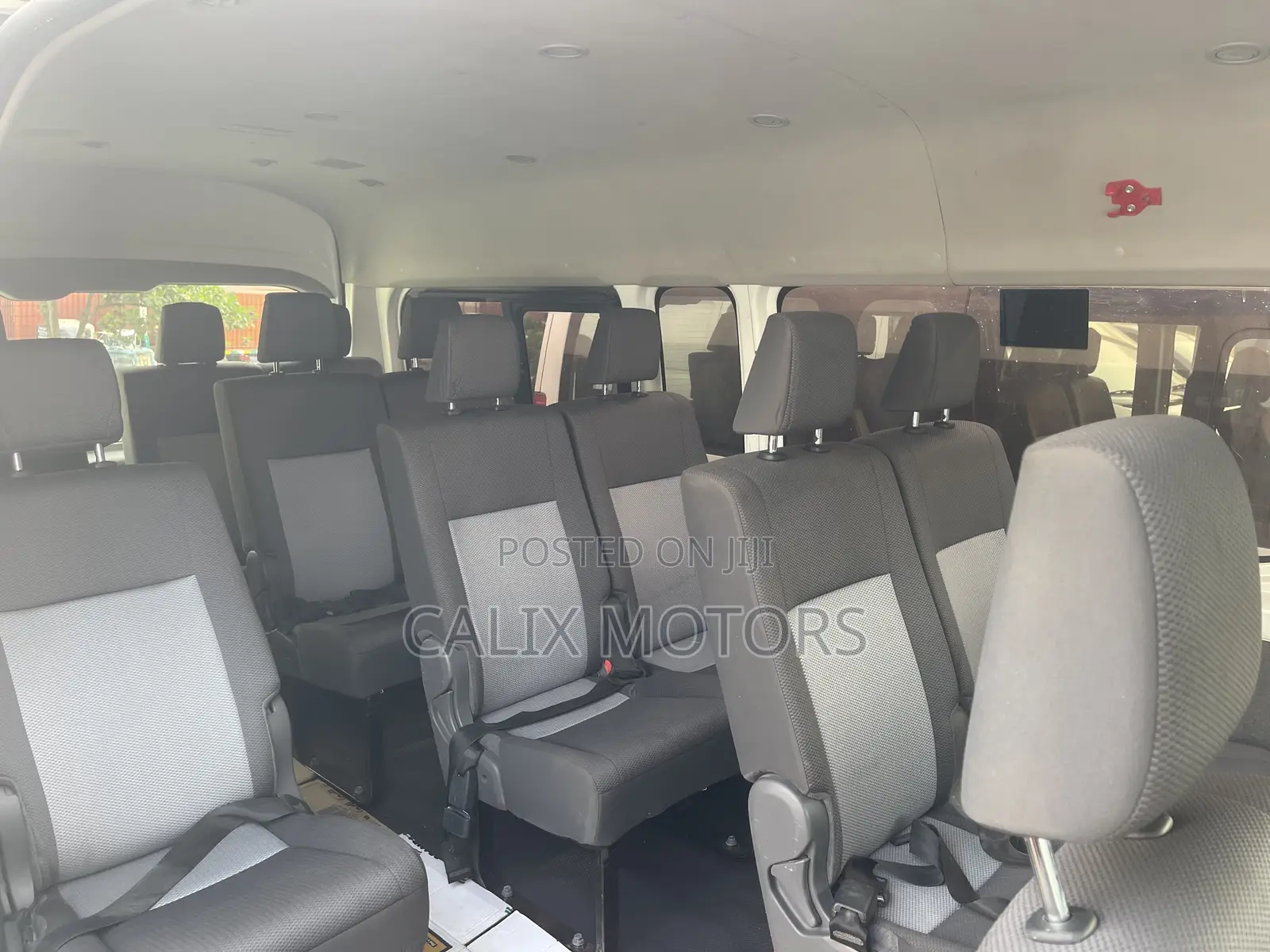 Toyota HiAce 2020 White