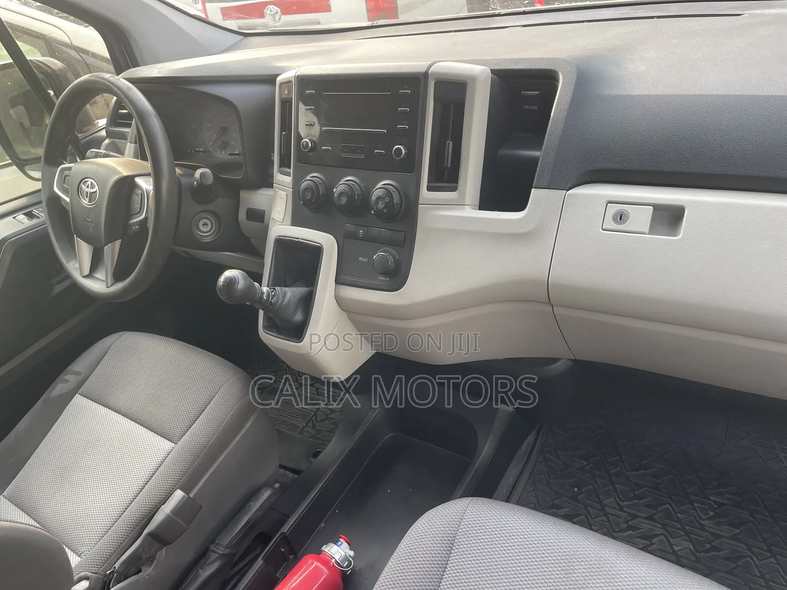 Toyota HiAce 2020 White