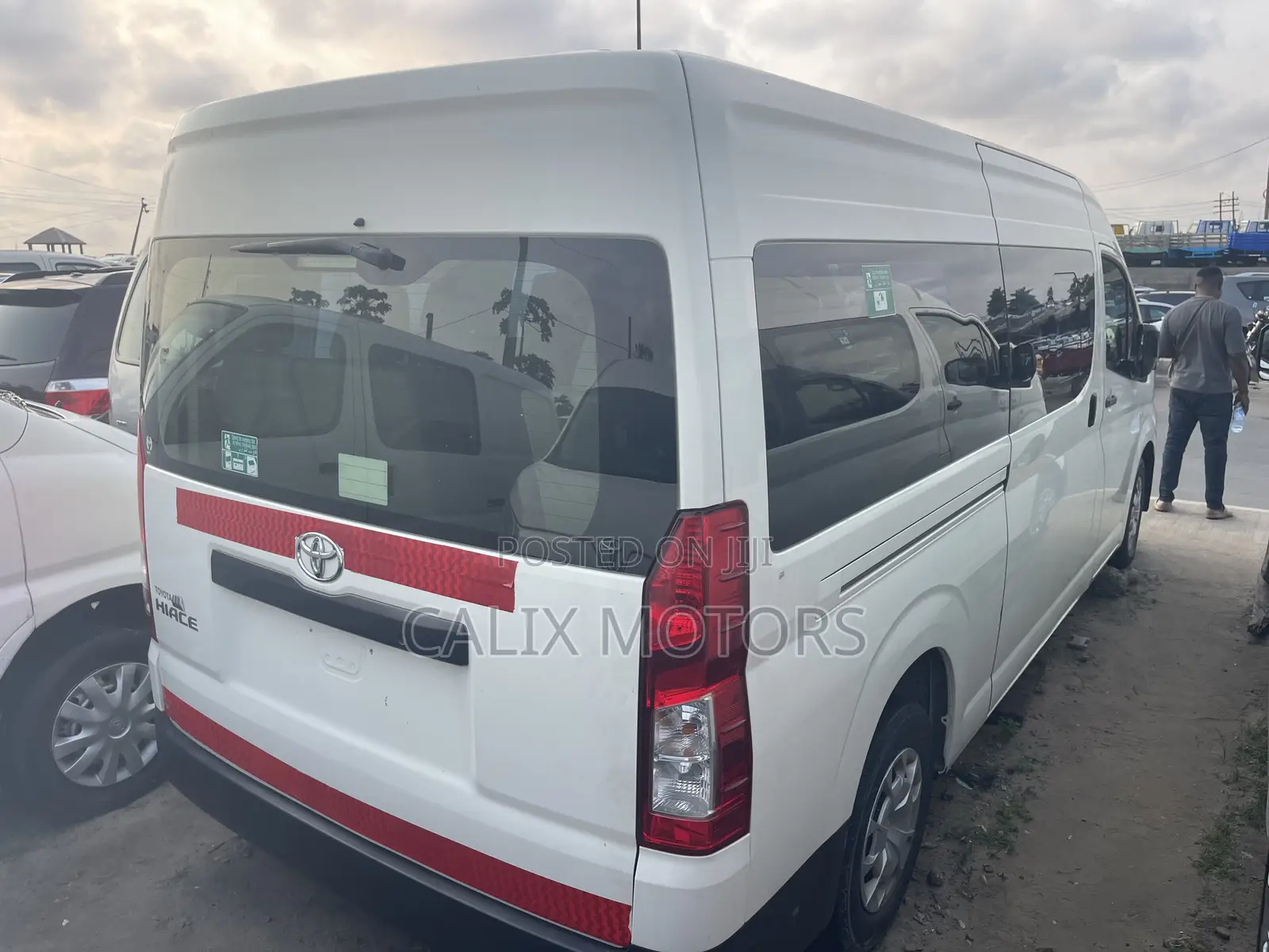 Toyota HiAce 2020 White